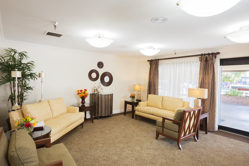 LINWOOD MEADOWS CARE CENTER nursing home in VISALIA, CA - Photo 4 of 5