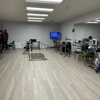 DOWNEY COMMUNITY HEALTH CENTER nursing home in DOWNEY, CA - Photo 4 of 5