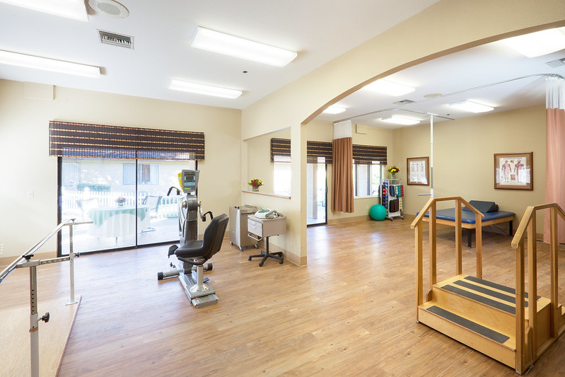 OAK RIVER REHAB nursing home in ANDERSON, CA - Photo 3 of 10