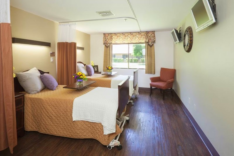 OAK RIVER REHAB nursing home in ANDERSON, CA - Photo 5 of 10