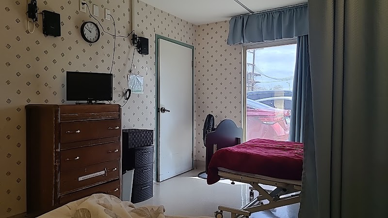 EL CENTRO POST-ACUTE CARE nursing home in EL CENTRO, CA - Photo 2 of 5