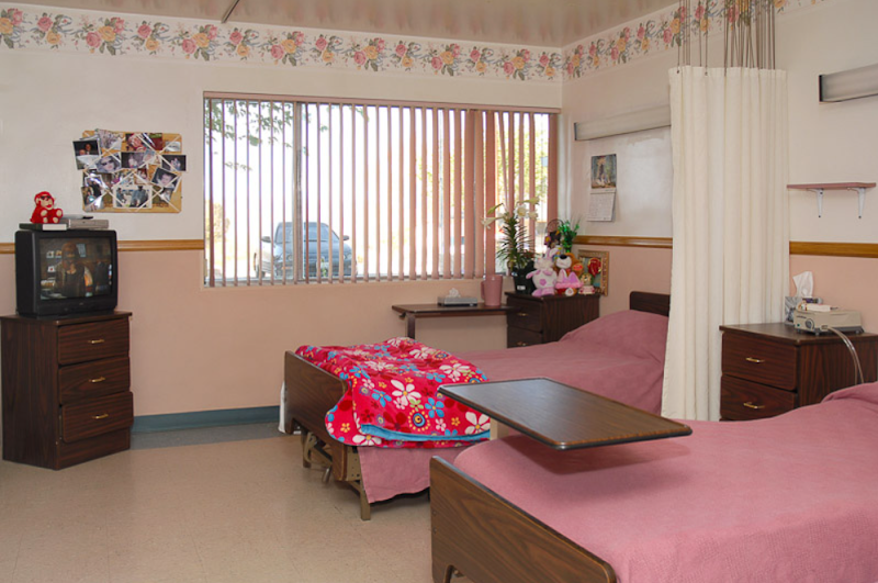 MOUNTAIN VIEW POST ACUTE nursing home in BARSTOW, CA - Photo 3 of 9