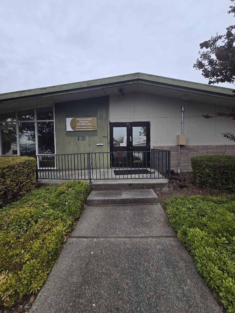 HEARTWOOD AVENUE HEALTHCARE nursing home in VALLEJO, CA - Photo 5 of 5