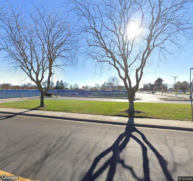 ENGLISH OAKS CONVALESCENT & REHABILITATION HOSPITA nursing home in MODESTO, CA - Photo 2 of 2