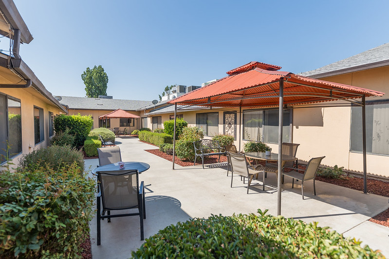WESTGATE GARDENS CARE CENTER nursing home in VISALIA, CA - Photo 4 of 5