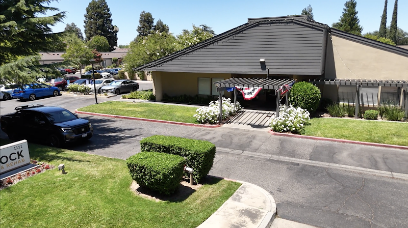 TURLOCK NURSING & REHABILITATION CENTER nursing home in TURLOCK, CA - Photo 3 of 7