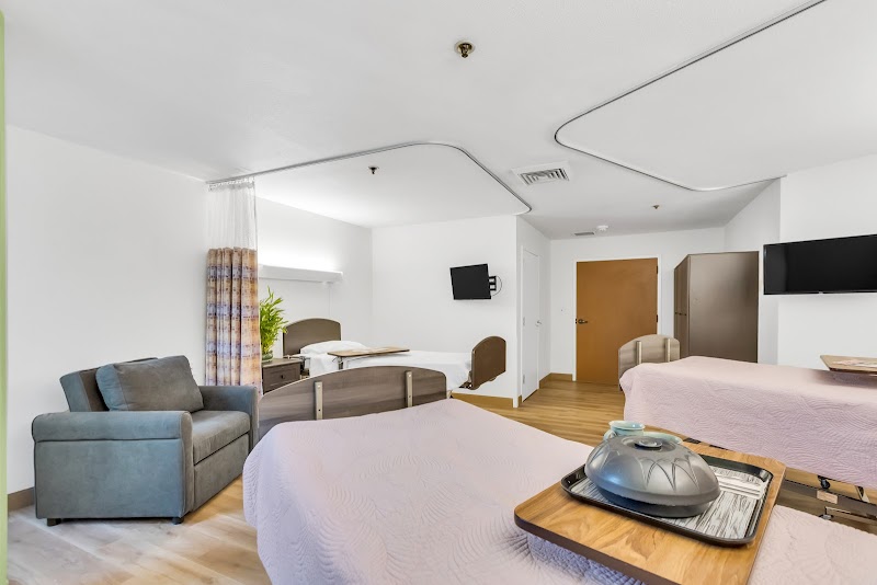 ACC CARE CENTER nursing home in SACRAMENTO, CA - Photo 3 of 5