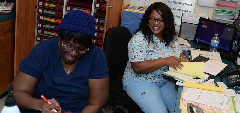 MANCHESTER HEALTHCARE CENTER nursing home in LOS ANGELES, CA - Photo 4 of 5