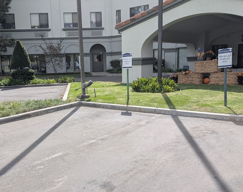 FOUNTAIN VALLEY POST ACUTE nursing home in FOUNTAIN VALLEY, CA - Photo 3 of 5