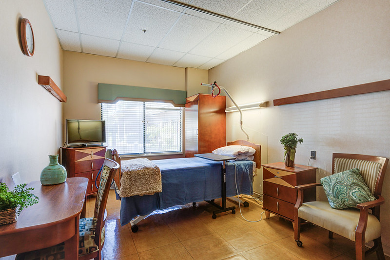 CITRUS HEIGHTS POST ACUTE nursing home in CITRUS HEIGHTS, CA - Photo 4 of 9