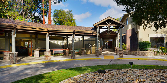 SUNNY VIEW MANOR nursing home in CUPERTINO, CA - Photo 2 of 10