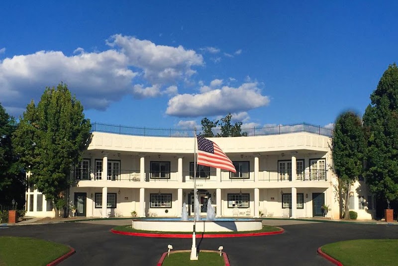 MADISON GROVE POST ACUTE nursing home in REDLANDS, CA - Photo 2 of 5