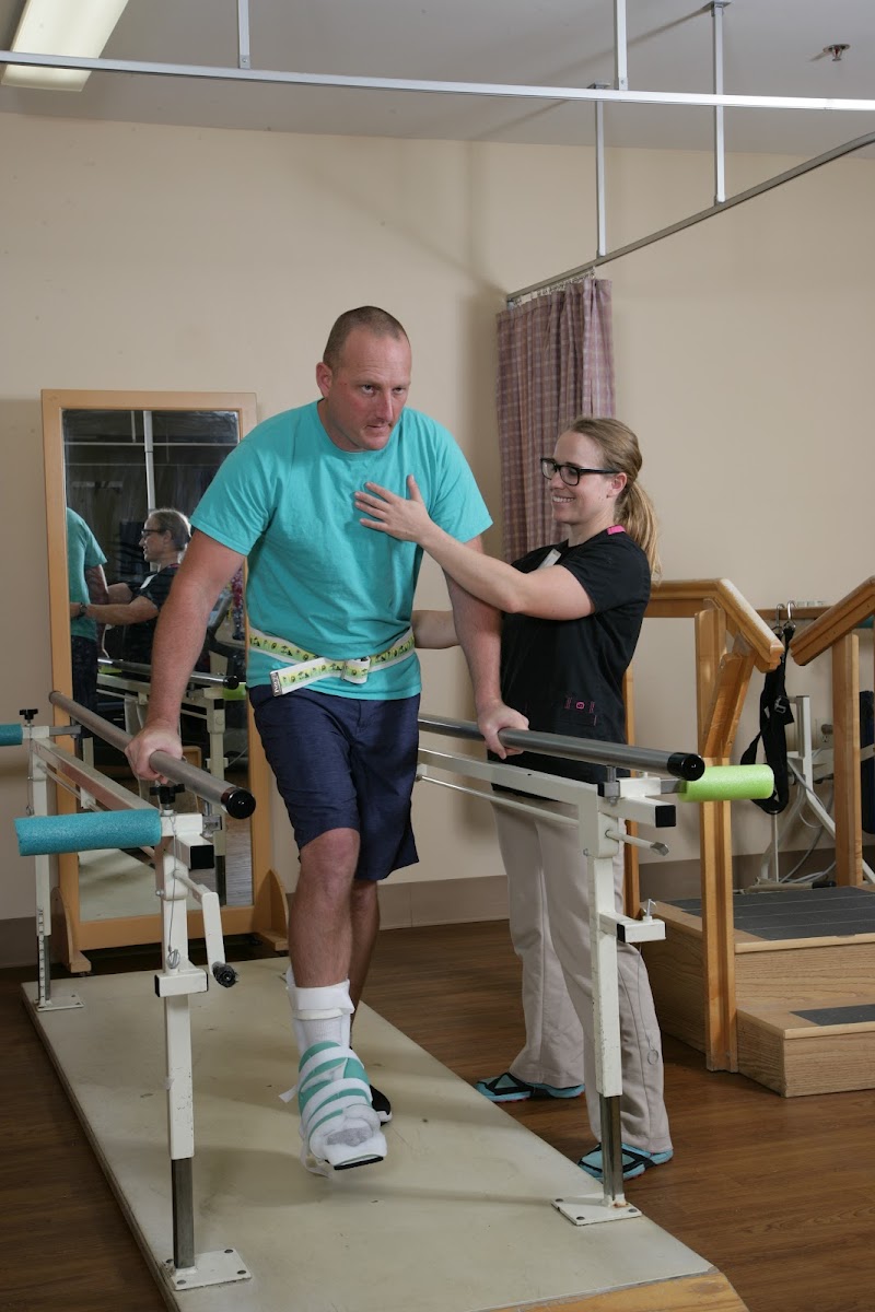 QUARTZ HILL POST ACUTE nursing home in REDDING, CA - Photo 4 of 10