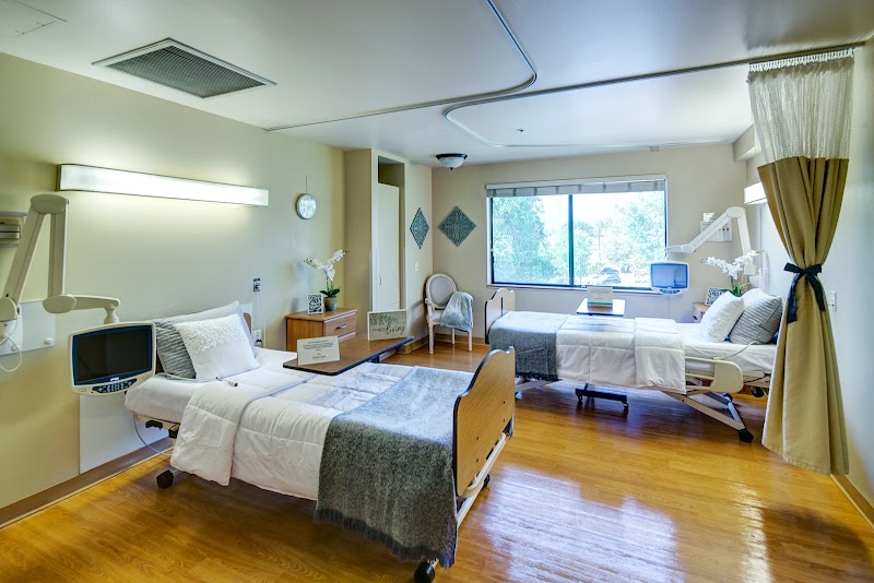 GLENDORA CANYON TRANSITIONAL CARE UNIT nursing home in GLENDORA, CA - Photo 2 of 5