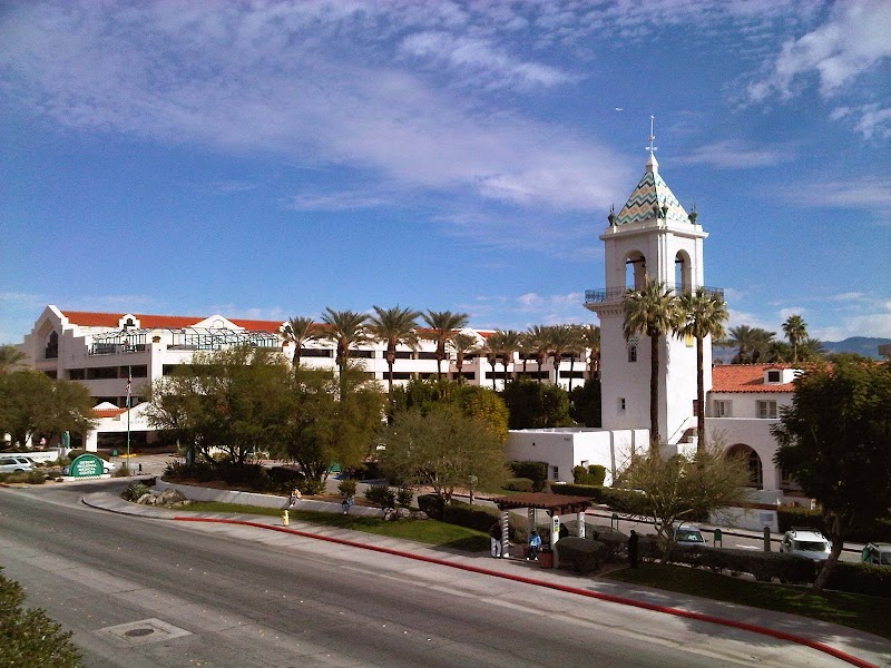 DESERT REGIONAL MEDICAL CENTER D/P SNF nursing home in PALM SPRINGS, CA - Photo 3 of 5