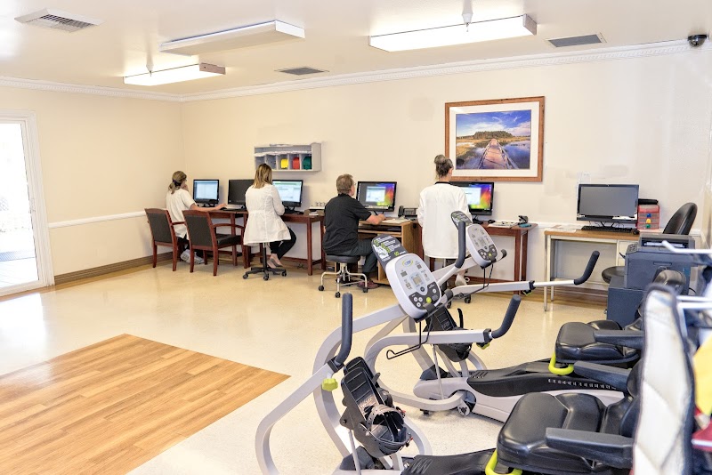 ANTELOPE VALLEY CARE CENTER nursing home in LANCASTER, CA - Photo 4 of 5