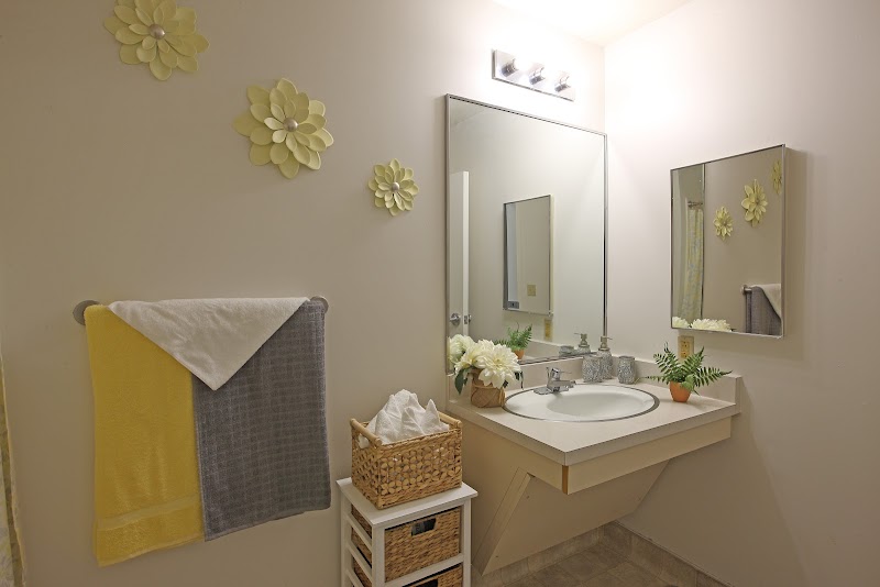 GRAMERCY COURT nursing home in SACRAMENTO, CA - Photo 5 of 10