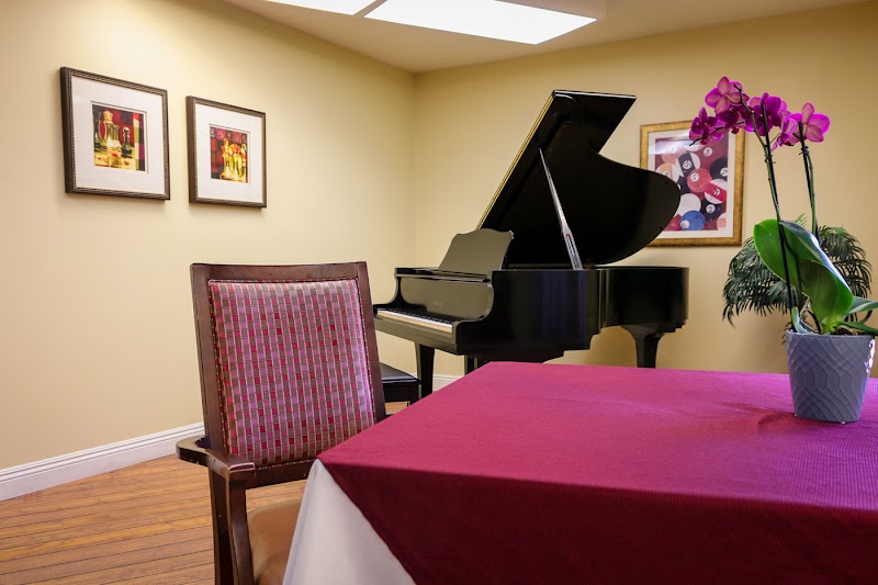 VILLA VALENCIA HEALTHCARE CENTER nursing home in LAGUNA HILLS, CA - Photo 5 of 10