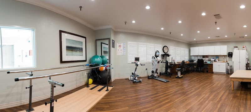 RIVERWOOD HEALTH CARE nursing home in STOCKTON, CA - Photo 5 of 9