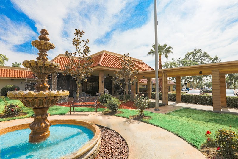 CORONA POST ACUTE CENTER nursing home in CORONA, CA - Photo 2 of 5