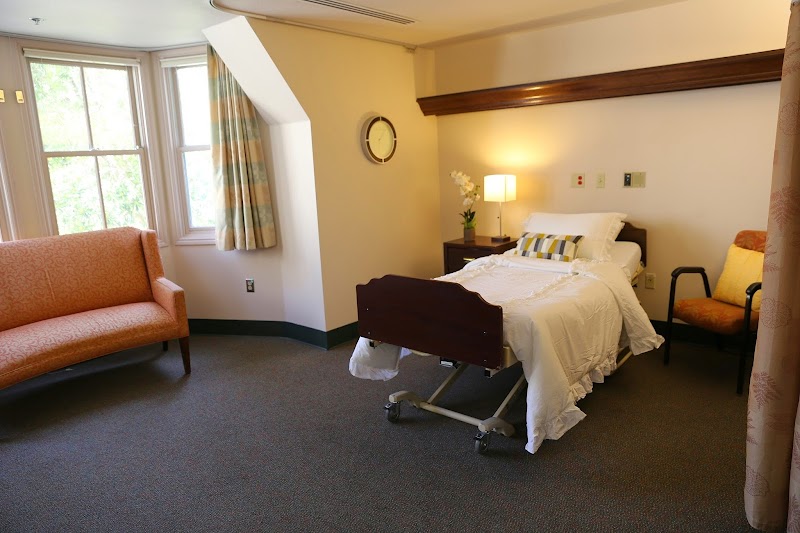 OAKLAND HEIGHTS NURSING AND REHABILITATION nursing home in OAKLAND, CA - Photo 4 of 10