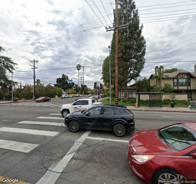 HOLIDAY MANOR CARE CENTER nursing home in CANOGA PARK, CA - Photo 2 of 2