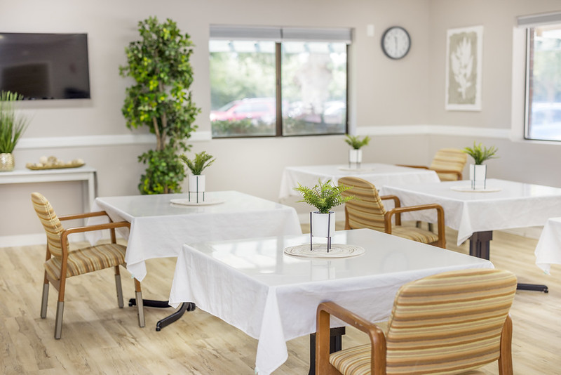 WILLOW CREEK HEALTHCARE CENTER nursing home in CLOVIS, CA - Photo 4 of 5