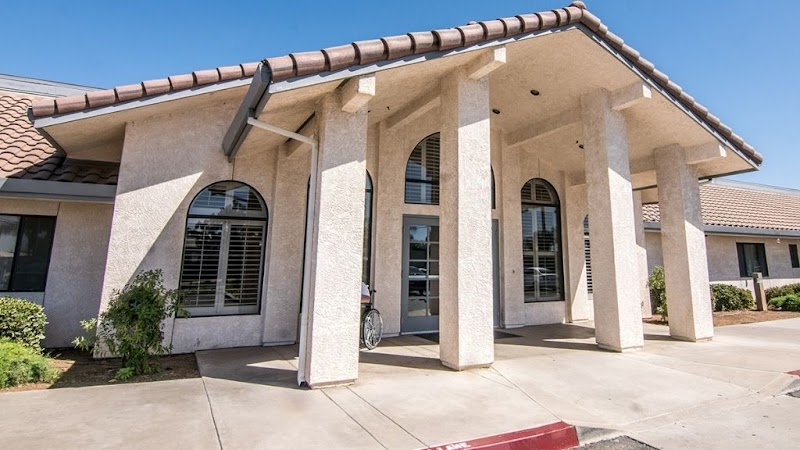 LINDSAY GARDENS NURSING & REHABILITATION nursing home in LINDSAY, CA - Photo 2 of 10