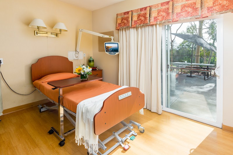 TERRACE VIEW CARE CENTER nursing home in FULLERTON, CA - Photo 2 of 9