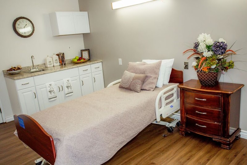 Simi Healthcare Center nursing home in Simi Valley, CA - Photo 3 of 5