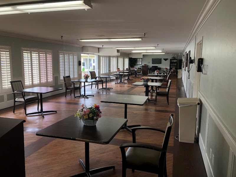 THE ORCHARDS POST-ACUTE nursing home in BAKERSFIELD, CA - Photo 2 of 5