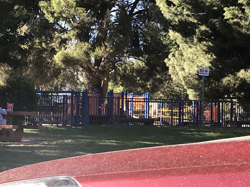 PARK VIEW NURSING AND SUBACUTE nursing home in RESEDA, CA - Photo 4 of 5