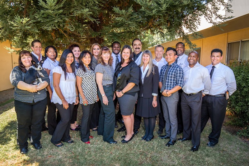 WINDSOR CARE CENTER OF SACRAMENTO nursing home in SACRAMENTO, CA - Photo 2 of 10