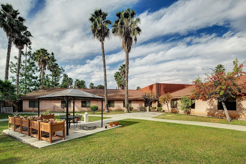 SANTA FE POST-ACUTE nursing home in VISTA, CA - Photo 4 of 5