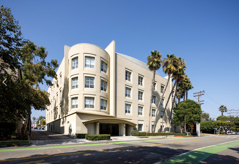 BERKLEY EAST HEALTHCARE CENTER nursing home in SANTA MONICA, CA - Photo 4 of 5