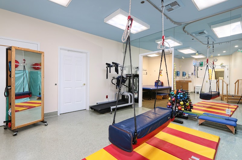 HEALTHBRIDGE CHILDREN'S HOSPITAL - ORANGE D/P SNF nursing home in ORANGE, CA - Photo 4 of 10