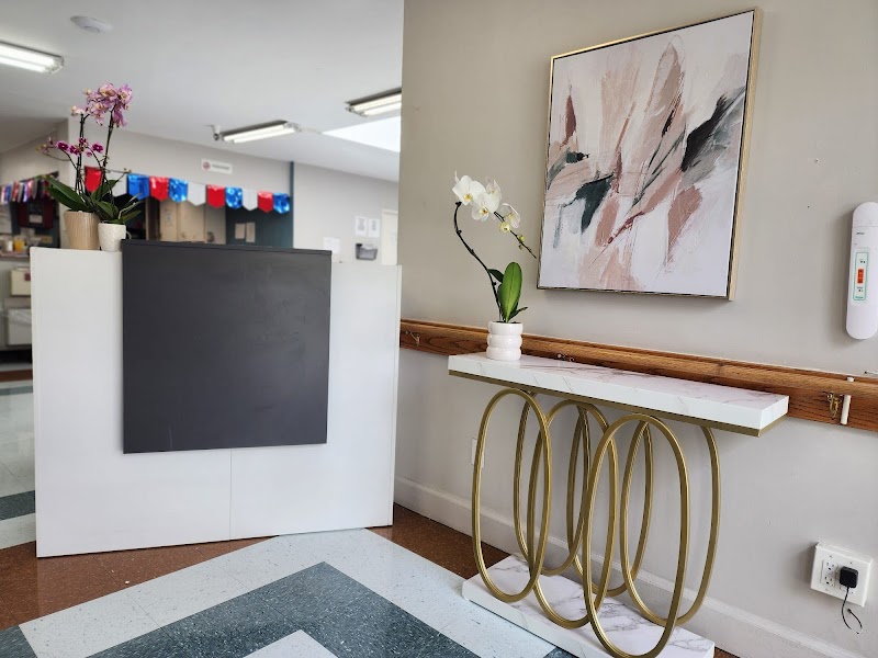 OCEAN PARK HEALTHCARE nursing home in SANTA MONICA, CA - Photo 3 of 5