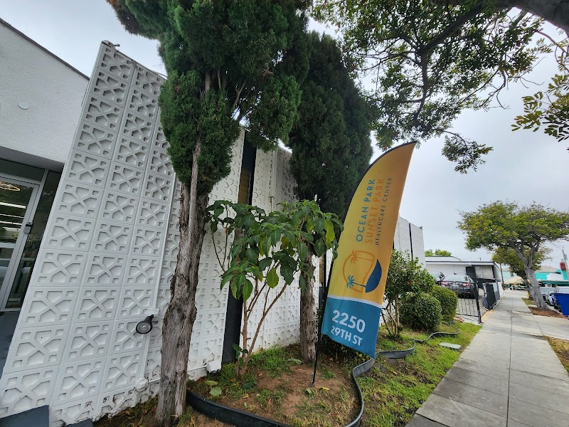 OCEAN PARK HEALTHCARE nursing home in SANTA MONICA, CA - Photo 4 of 5