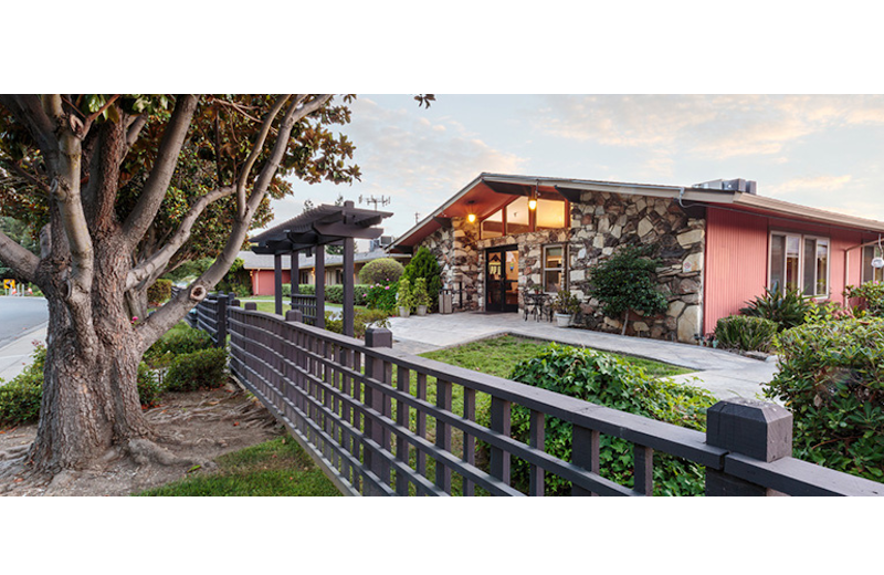 SUNNYVALE POST-ACUTE CENTER nursing home in SUNNYVALE, CA - Photo 2 of 5