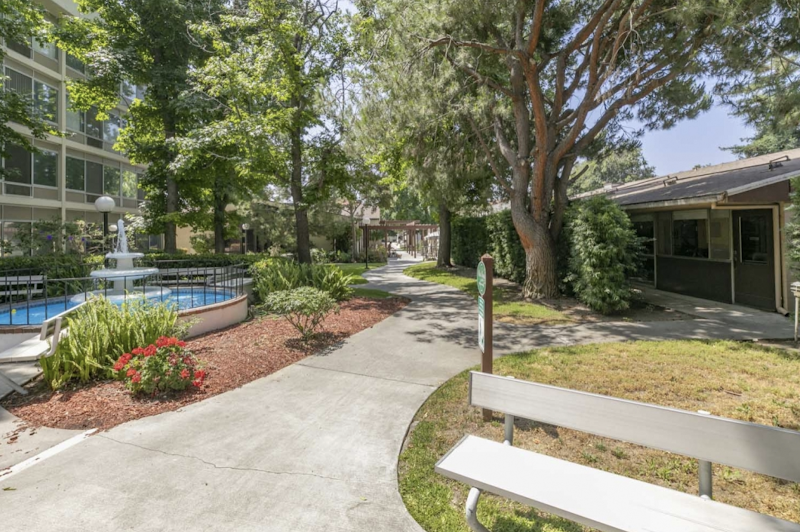 MISSION CARE CENTER nursing home in ROSEMEAD, CA - Photo 3 of 10