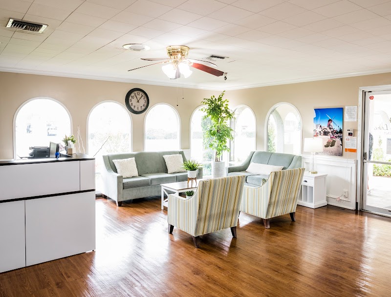 GORDON LANE CARE CENTER nursing home in FULLERTON, CA - Photo 3 of 5