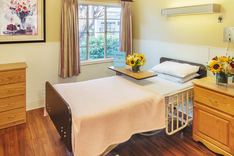 BEL VISTA HEALTHCARE CENTER nursing home in LONG BEACH, CA - Photo 3 of 5