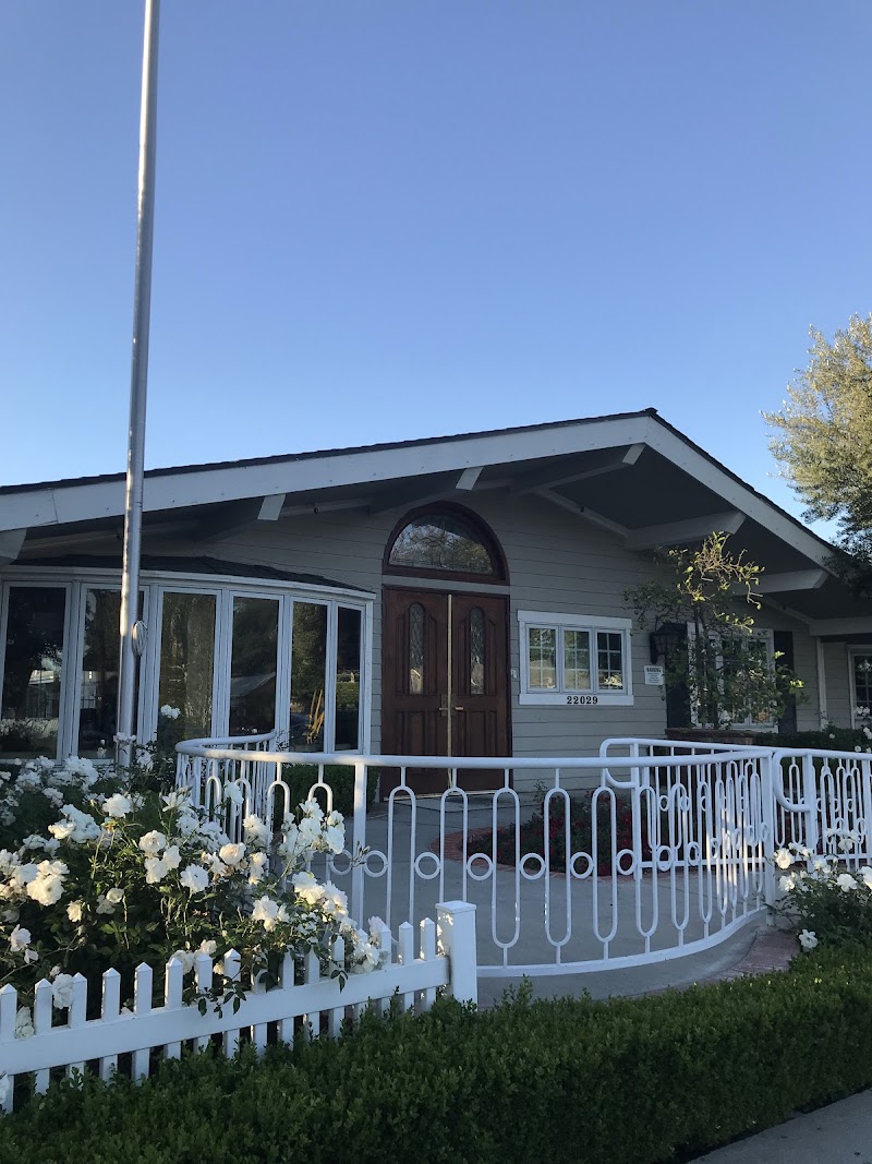 CANYON OAKS NURSING AND REHABILITATION CENTER nursing home in CANOGA PARK, CA - Photo 3 of 5