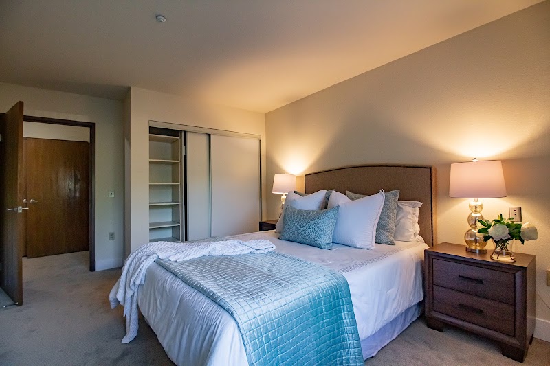 BAYWOOD COURT HEALTH CENTER nursing home in CASTRO VALLEY, CA - Photo 3 of 10