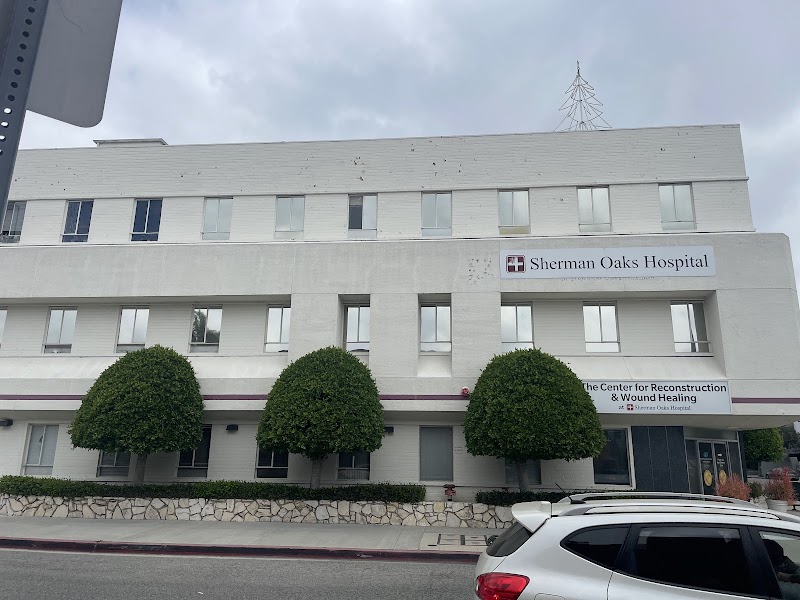 SHERMAN OAKS HOSPITAL SNF DP nursing home in SHERMAN OAKS, CA - Photo 3 of 10