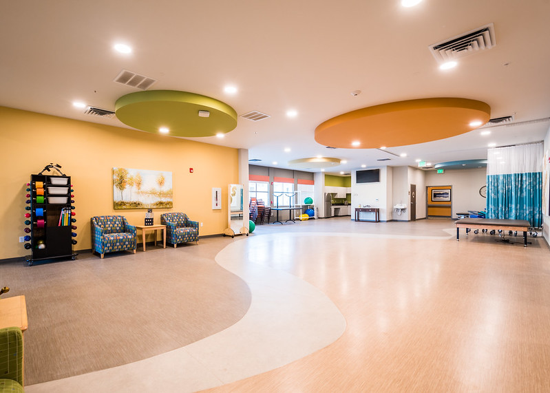 KERN RIVER TRANSITIONAL CARE nursing home in BAKERSFIELD, CA - Photo 5 of 5