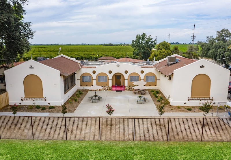 FOWLER CARE CENTER nursing home in FOWLER, CA - Photo 2 of 2