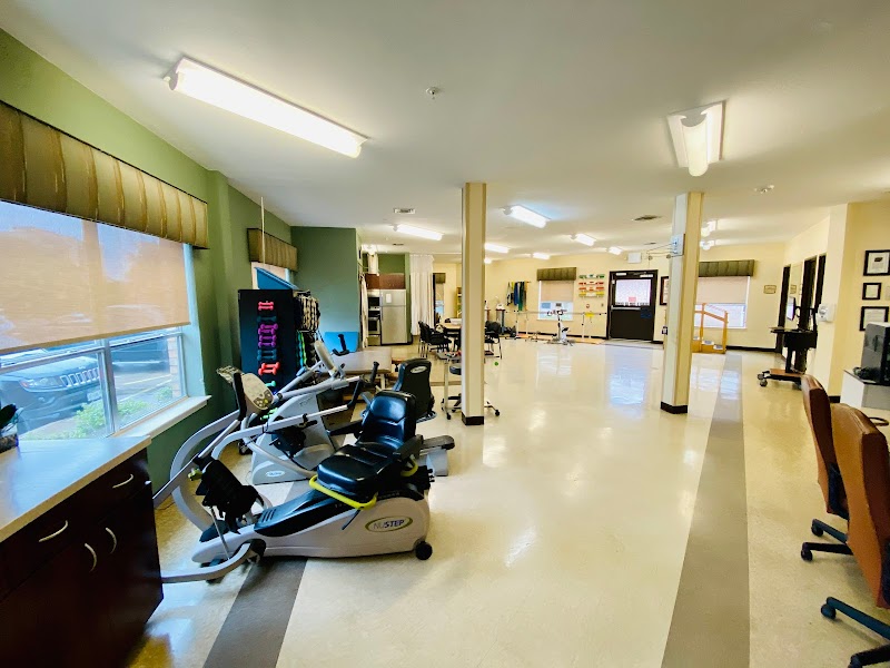 GREENVILLE HEALTH & REHABILITATION CENTER nursing home in GREENVILLE, TX - Photo 3 of 5