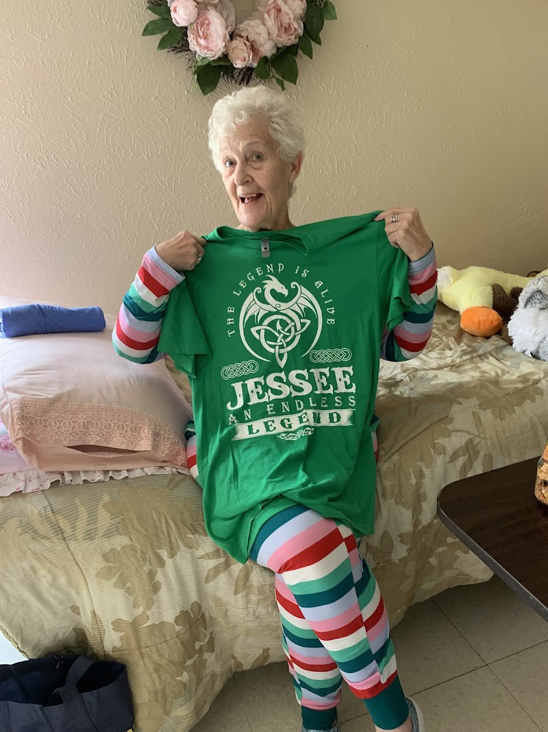 Cedar Hill Healthcare Center nursing home in Cedar Hill, TX - Photo 2 of 3