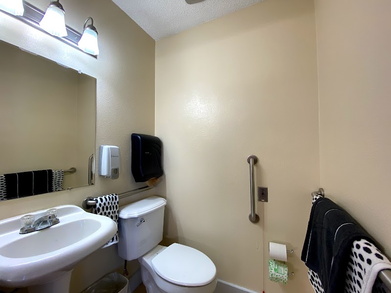 MESQUITE TREE NURSING CENTER nursing home in MESQUITE, TX - Photo 5 of 6